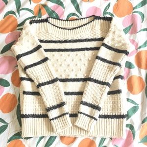 Chunky sweater, boatneck striped and knotted